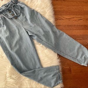 American Eagle Highest Rise Paperbag Mom Jeans Elastic Waist Size Medium Long